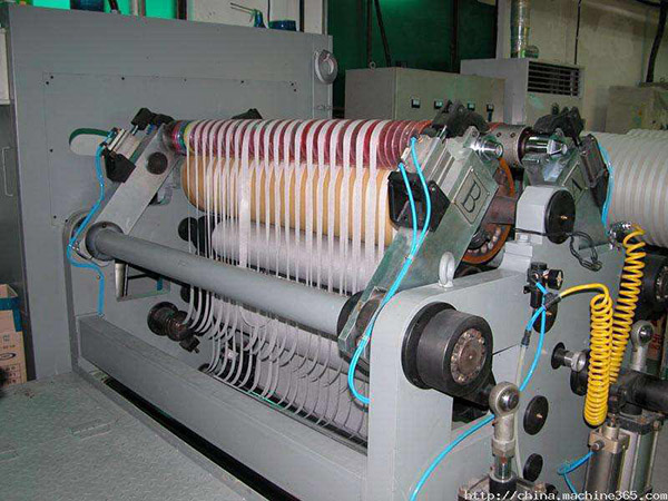 中堂圓刀分條機(jī)